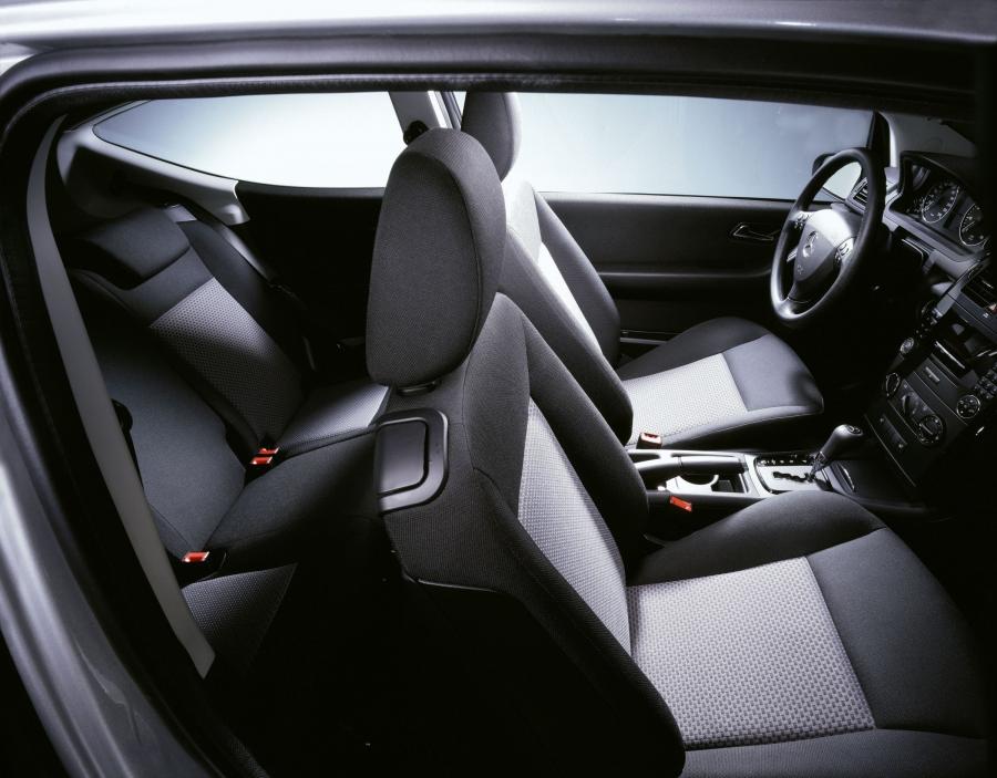  Mercedes-Benz A-Class 3-Door 2004 года  (фото 135 из 138)